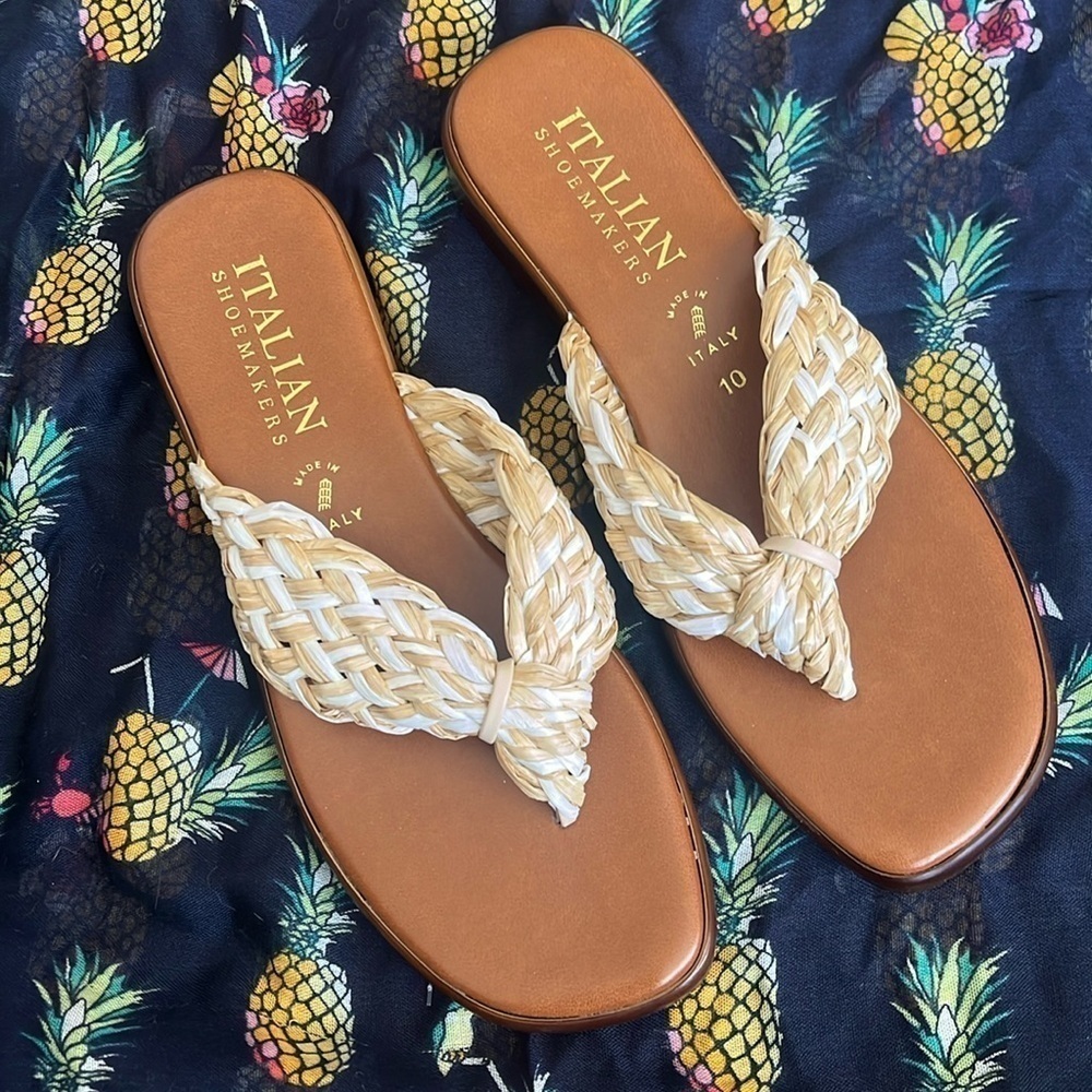 Brand New Italian Shoemakers Natural Braided Straw Thong Sandals Made In Italy